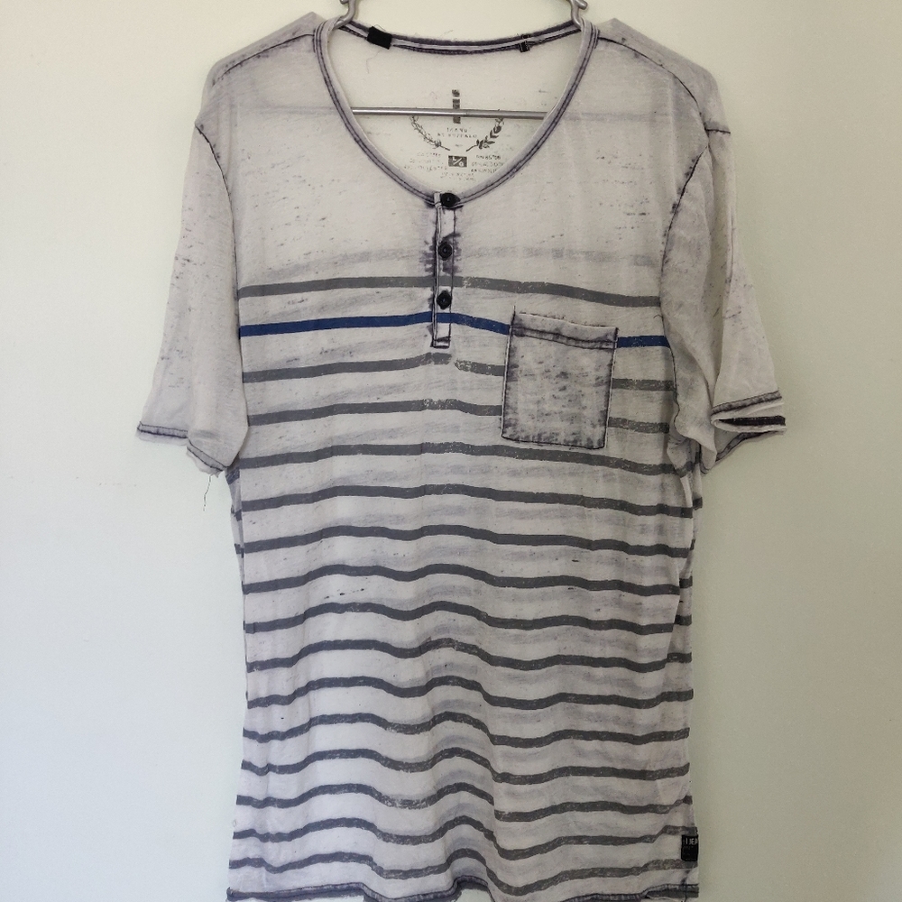 Men's faded t shirt.